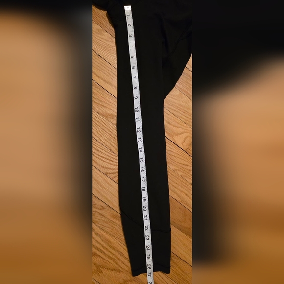 Lululemon Women's 6 Black In Movement High-Waisted Everlux Leggings - Picture 12 of 13